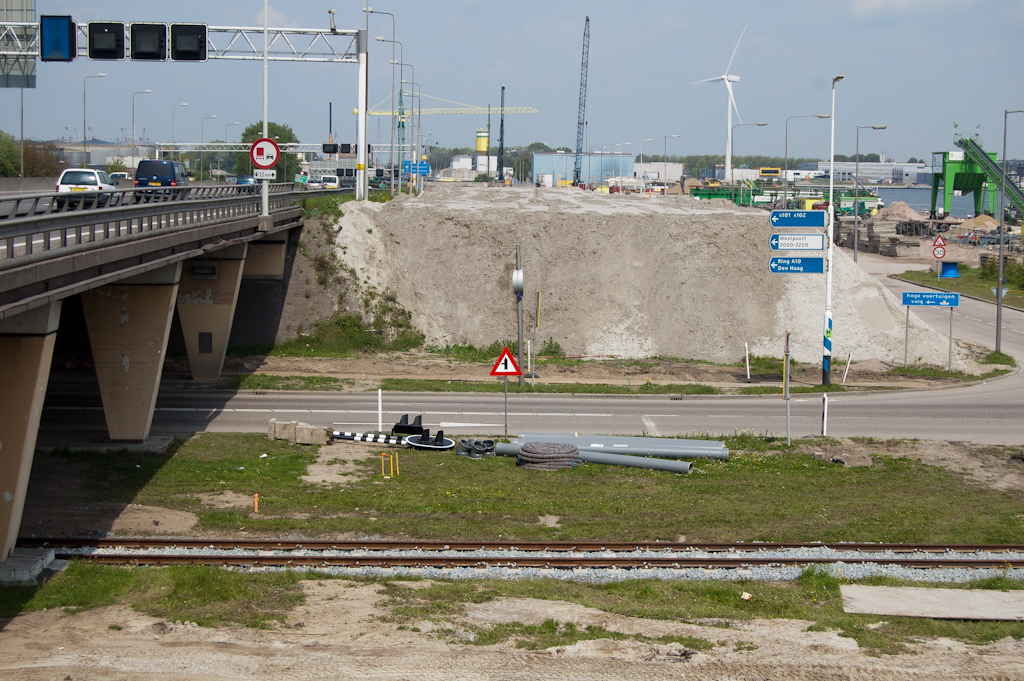 20100515-145210.jpg - Viaduct Coenhavenweg, oostzijde