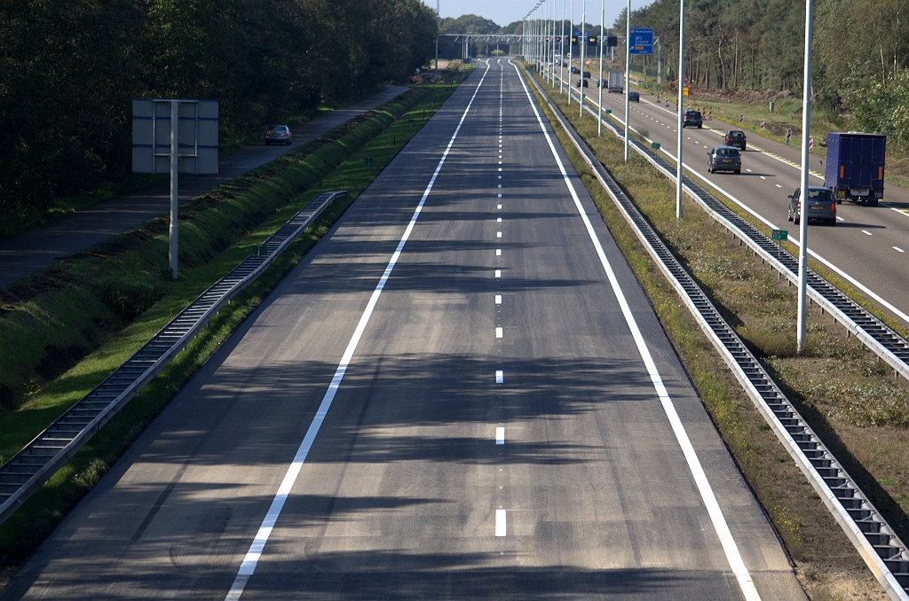 20101003-133353.bmp - Einde van de nieuwe DZOAB overlaging bij het viaduct Eindhovensedijk...