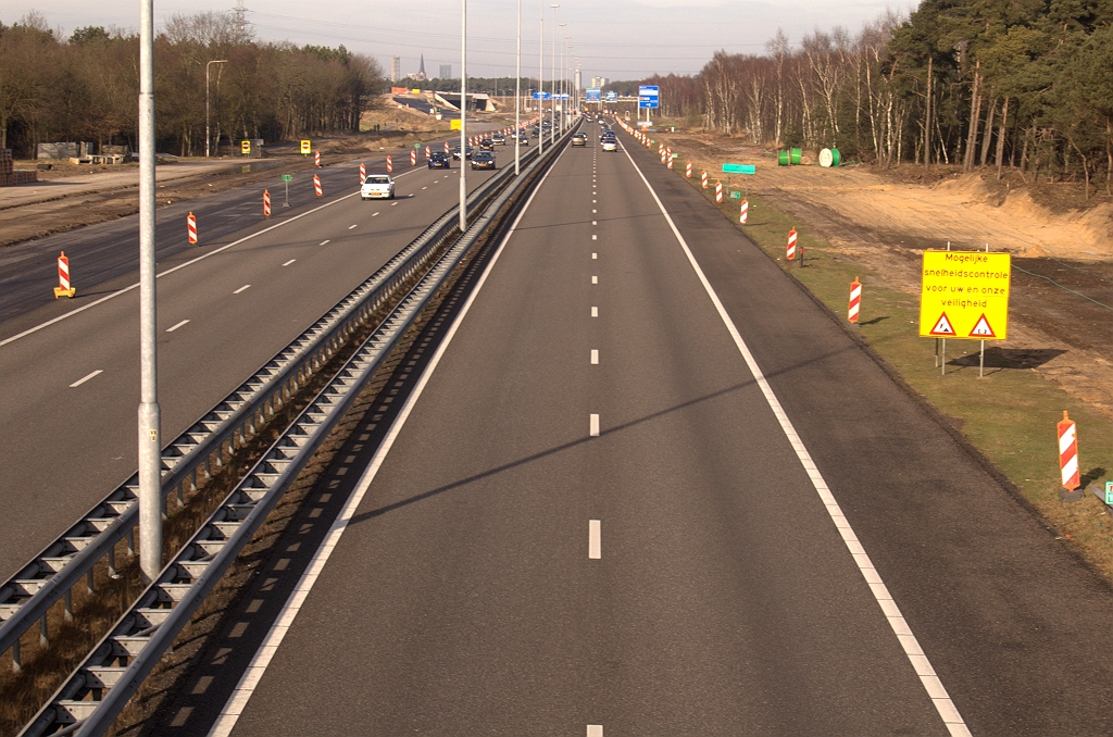 20090125-131351.jpg - Dit nieuwe waarschuwingsbord kan men op alle invalswegen naar de randweg aantreffen.